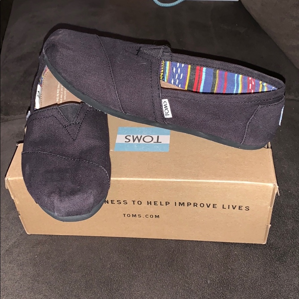 Toms